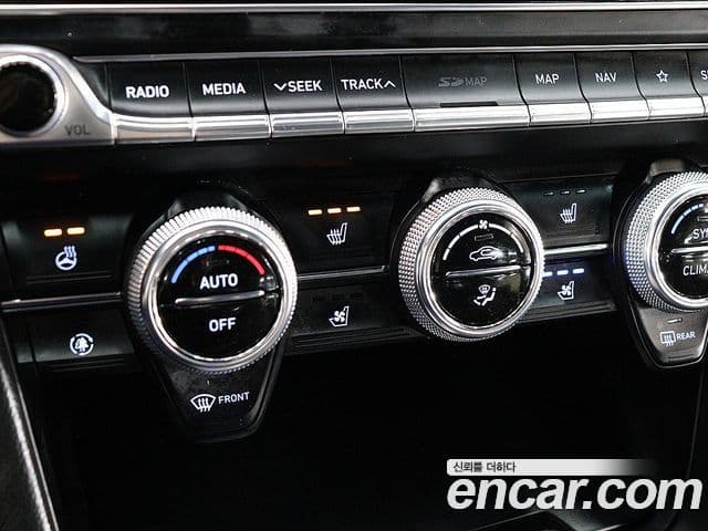 Genesis G70 Sport пакет, 2019 11