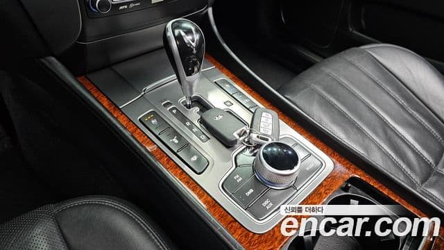 Hyundai Equus(новый кузов / новое поколение) Prestige VVIP팩, 2012 9