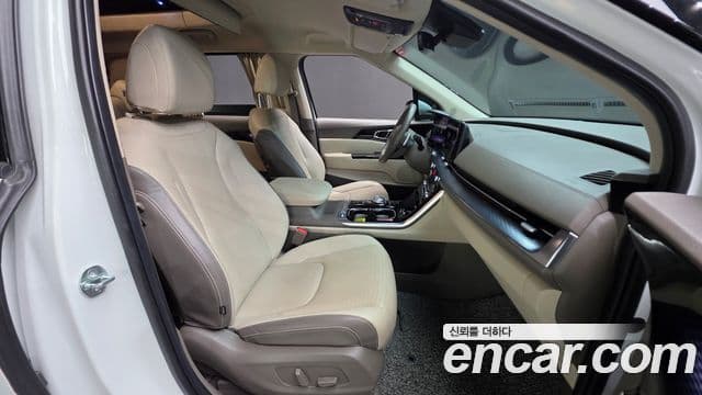 Kia Carnival 4세대 Signature, 2023 10
