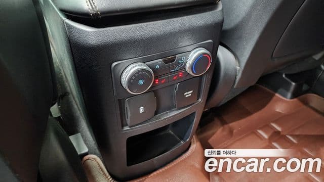 Ford Explorer 6세대 2.3 Limited 4WD, 2020 18