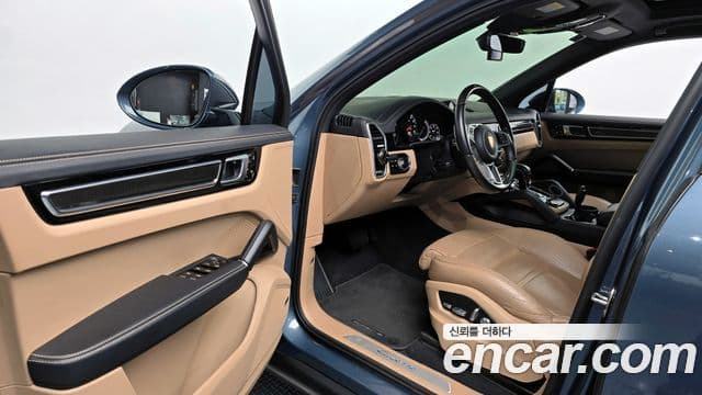 Porsche Cayenne (PO536), 2019 11