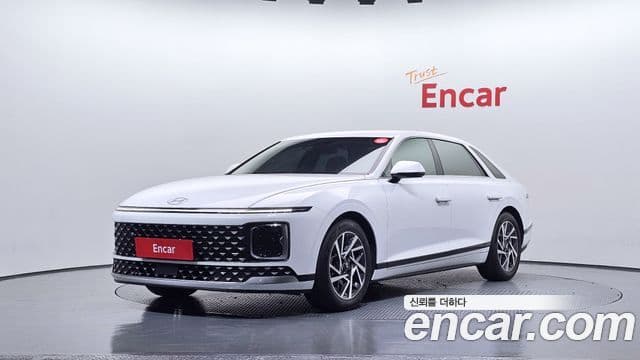 Hyundai Grandeur (GN7) Premium, 2023 1