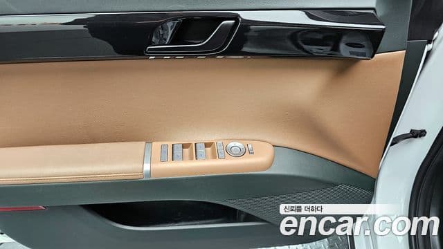 Hyundai Grandeur (GN7) Premium, 2023 16