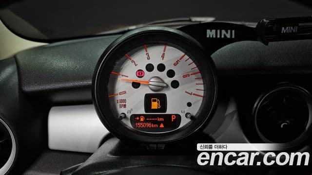 Mini Cooper D 2세대, 2013 8