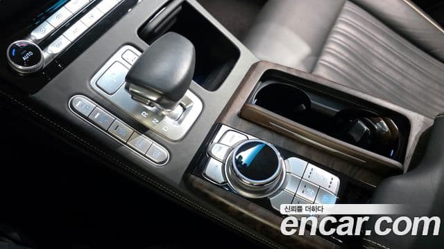 Genesis G90 Luxury, 2022 9