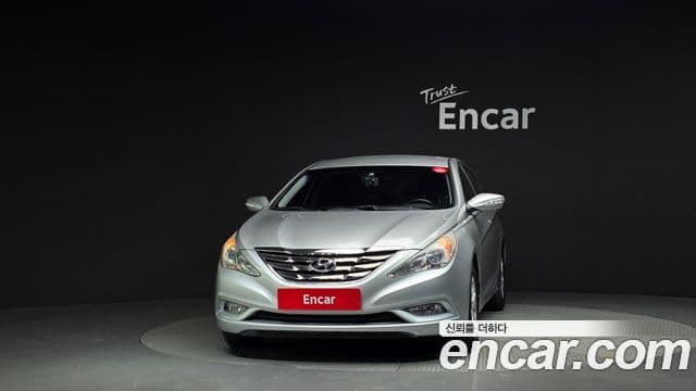 Hyundai YF Sonata топовая версия, 2010 3