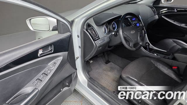 Hyundai YF Sonata топовая версия, 2010 11