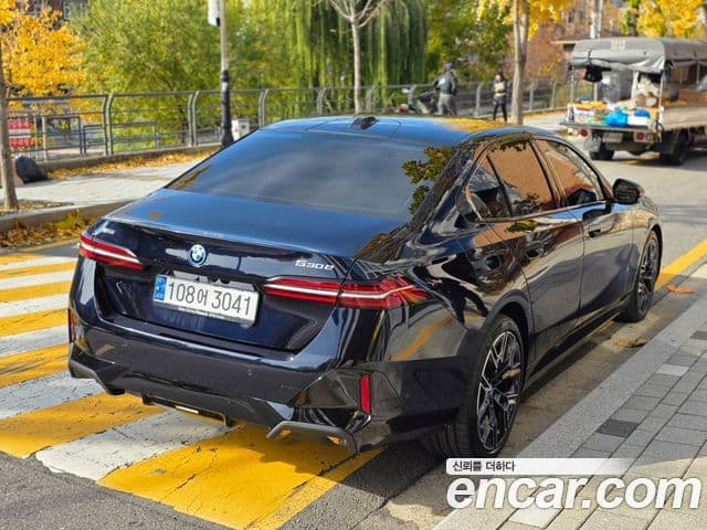 BMW 5시리즈 (G60) 530e xDrive M Sport, 2025 все фото