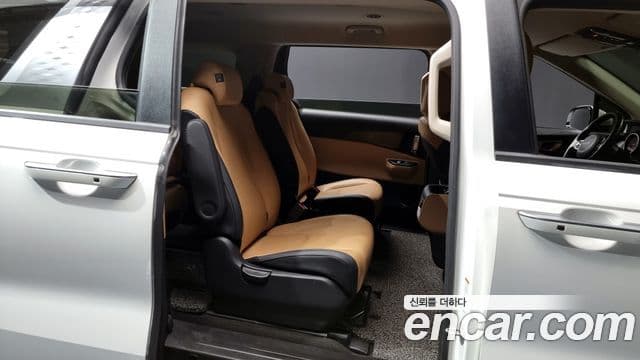 Kia Carnival 4세대 Prestige, 2022 12