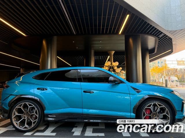 Lamborghini Urus 4.0 V8 Performante, 2023 3