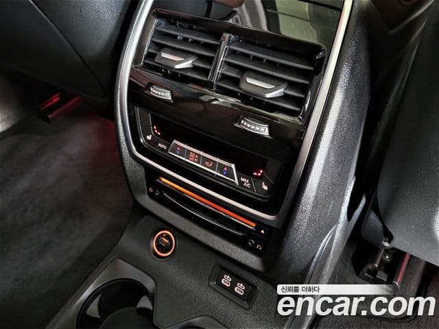 BMW X7 (G07) xDrive 40d Design Pure Excellence 6인승, 2021 14