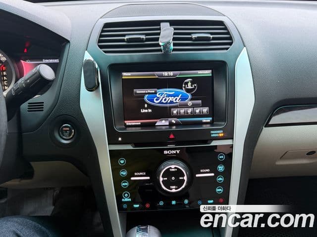 Ford Explorer 5세대, 2015 7