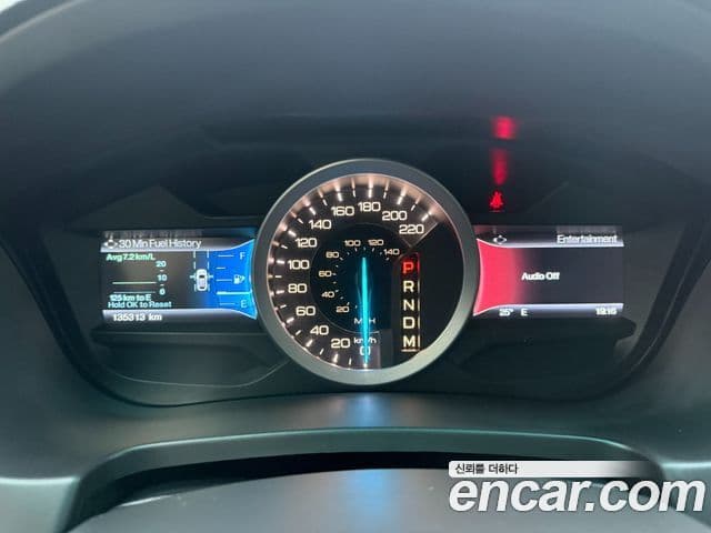 Ford Explorer 5세대, 2015 8