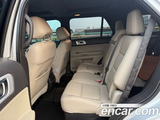 Ford Explorer 5세대, 2015 10