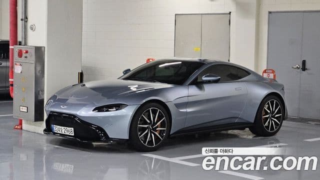 Aston Martin 밴티지 2세대 4.0 V8 купе, 2020 6