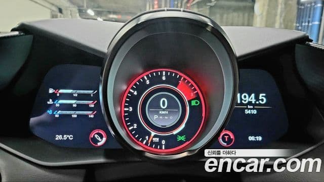 Aston Martin 밴티지 2세대 4.0 V8 купе, 2020 10