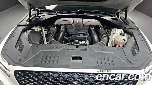 Genesis GV70, 2021 6