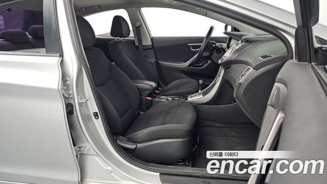 Hyundai Avante MD Premier, 2012 10