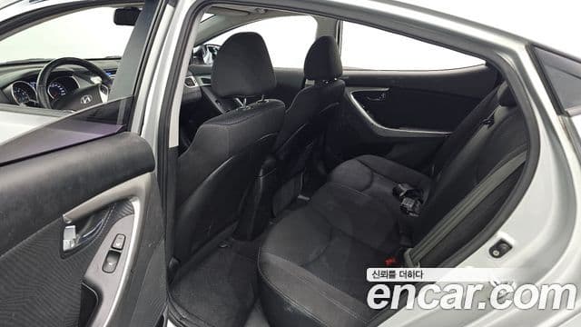 Hyundai Avante MD Premier, 2012 12