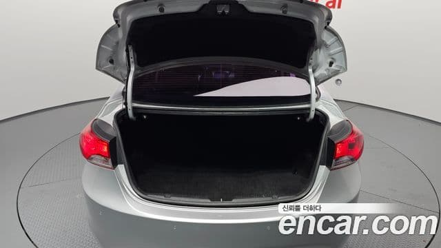 Hyundai Avante MD Premier, 2012 20