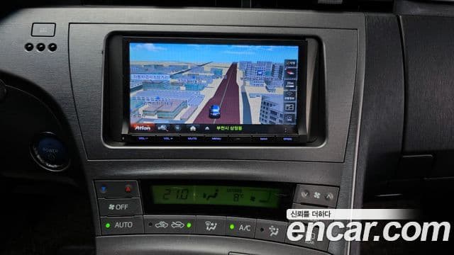 Toyota 프리우스 1.8 E, 2015 14