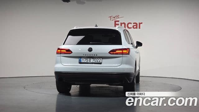 Volkswagen Touareg 3세대 Premium, 2021 4