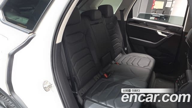 Volkswagen Touareg 3세대 Premium, 2021 12