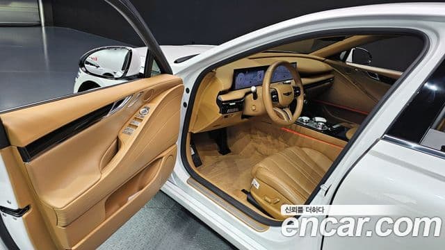 Genesis G80 (RG3) бензин 2.5 турбо AWD, 2025 11