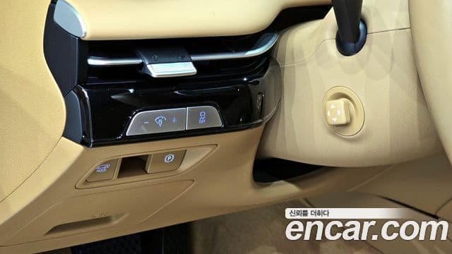 Genesis G80 (RG3) бензин 2.5 турбо AWD, 2025 14