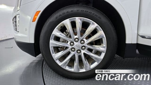 Cadillac XT5 3.6 Platinum AWD, 2019 все фото