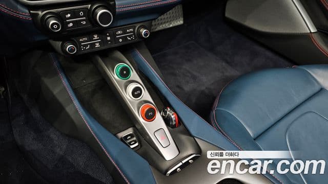 Ferrari 포르토피노 3.9 V8, 2019 9