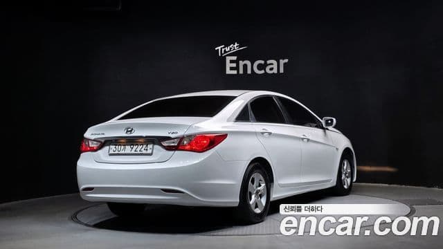 Hyundai YF Sonata LPI Deluxe, 2011 2