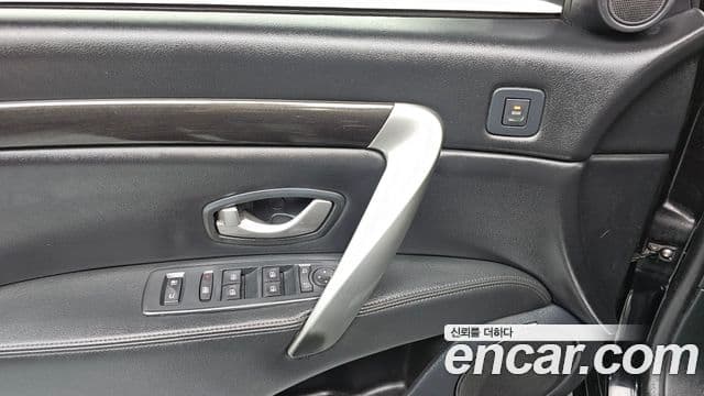 Renault Korea(Samsung) SM7 Nova LPLI 2.0 LPe для людей с инвалидностью, 2017 13