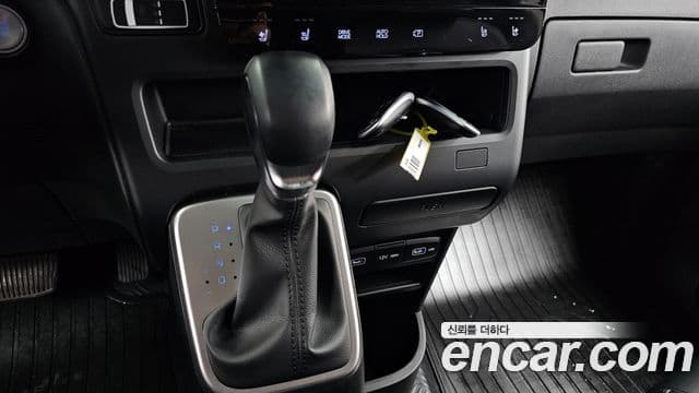 Hyundai Staria инвалидная коляска / для коляски 리프트/슬로프, 2022 9