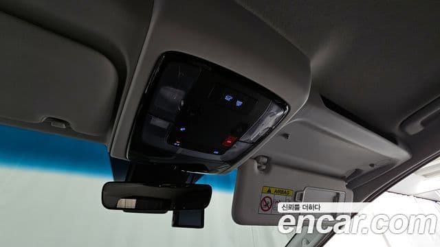 Hyundai Staria инвалидная коляска / для коляски 리프트/슬로프, 2022 19