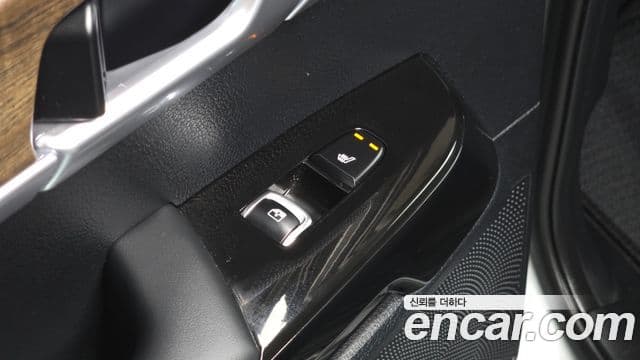 Kia Mohave The / новый Master Platinum, 2023 17