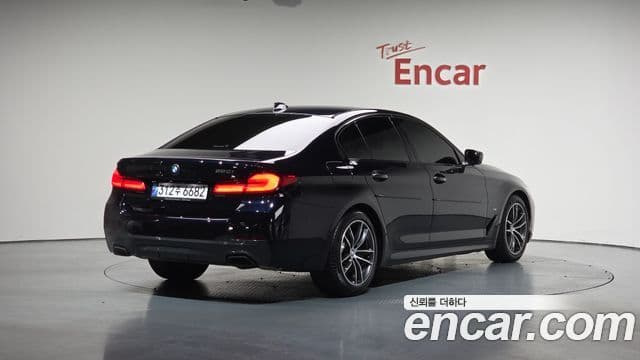 BMW 5시리즈 (G30) 520i M Sport, 2023 2