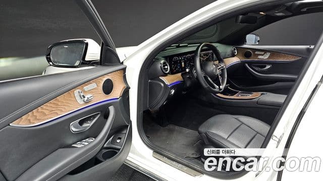 Mercedes-Benz E-класс W213 Exclusive, 2023 11