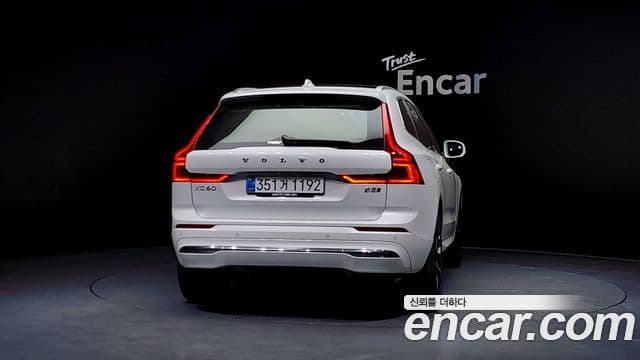 Volvo XC60 2세대 B5 Ultra Bright, 2026 4