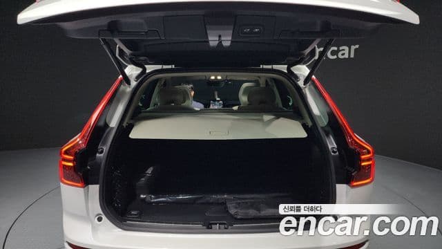 Volvo XC60 2세대 B5 Ultra Bright, 2026 20