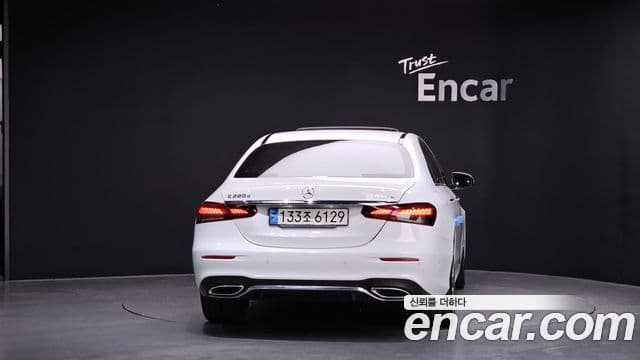 Mercedes-Benz E-класс W213 AMG Line, 2022 4