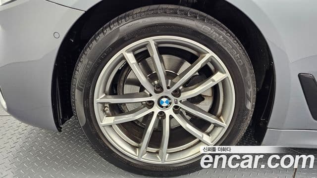BMW 5시리즈 (G30) 520d M Sport Plus, 2017 все фото