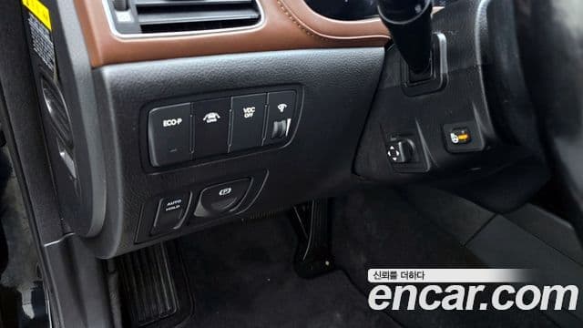 Hyundai Genesis VIP팩, 2012 15