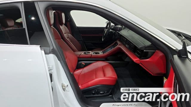 Porsche 타이칸 4S, 2021 11