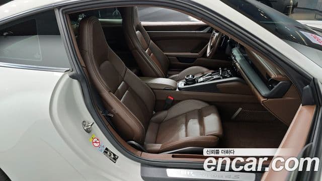 Porsche 911 (992) Carrera 4S, 2020 11