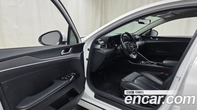 Kia K5 3세대 Trendy, 2022 10