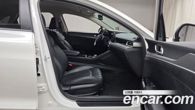 Kia K5 3세대 Trendy, 2022 11