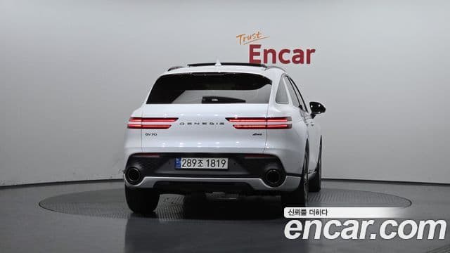 Genesis GV70, 2023 4