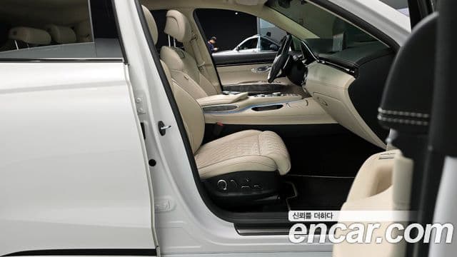 Genesis GV70, 2023 11