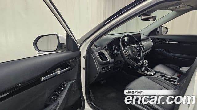 Kia Seltos Trendy, 2023 10